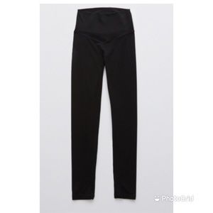 BLACK OFFLINE HIGH WAISTED LEGGING 7/8 length